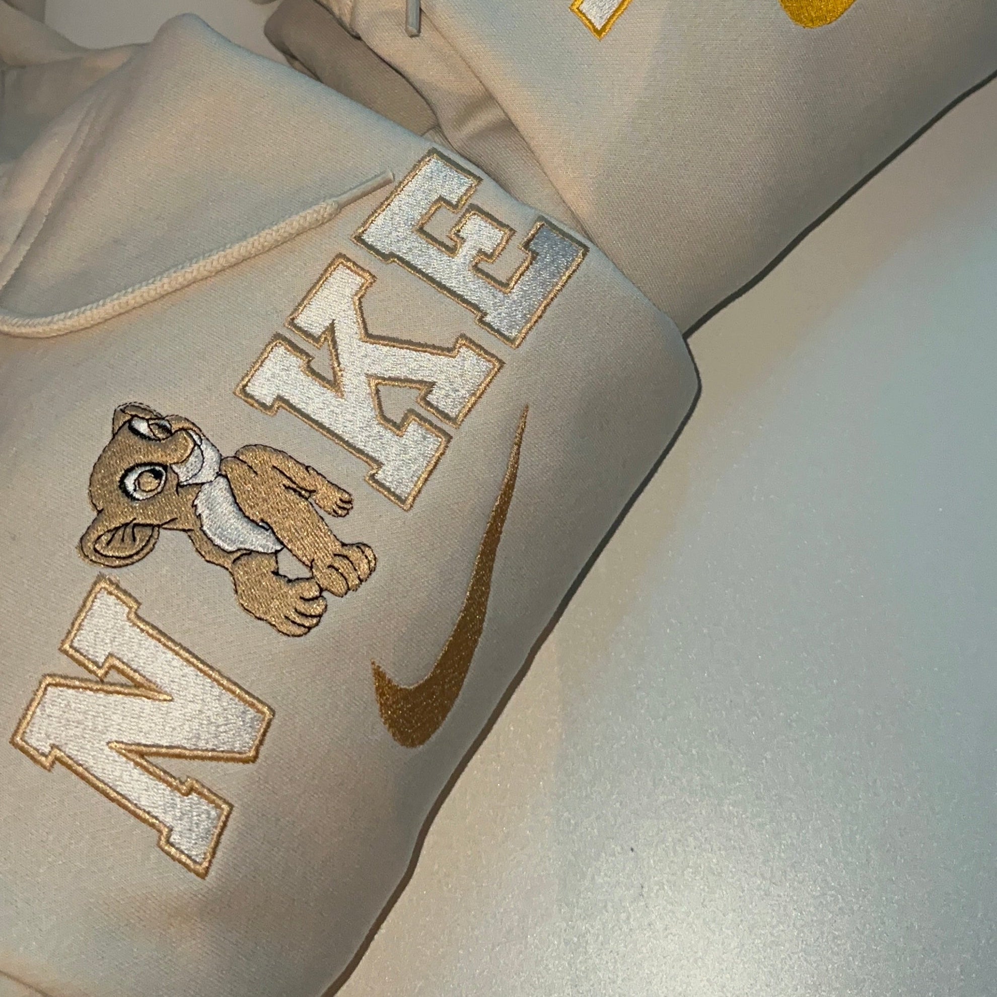 Sweat Assorti Roi Lion Nala & Simba